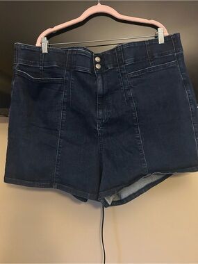 Retro Chic Dark Blue High-Rise Denim Shorts
